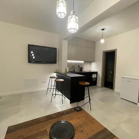 Lily - Self Checkin - Parking - 40m2 דירה