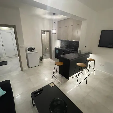아파트 Lily - Self Checkin - Parking - 40m2 *