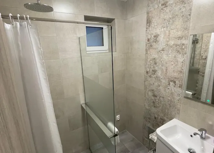 Lily - Self Checkin - Parking - 40m2 Apartamento *